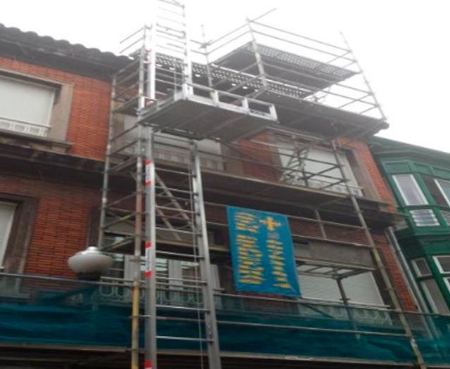Andamios Astur Estructuras escaleras montamateriales 02