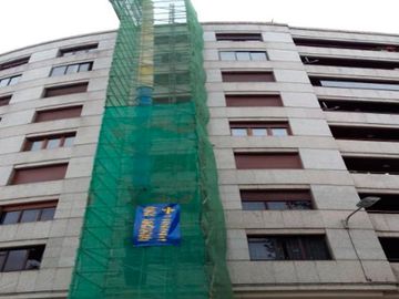 Andamios Astur Estructuras tubos de desescombro y redes de protección 02